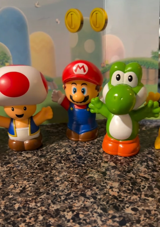 super mario little people 1